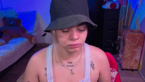 Snapshot of alice_star7 chatting on November 2025 11:44:01 AM Alice online show from November 2025 11:44:01 AM