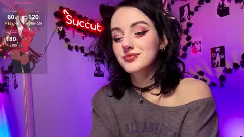 Snapshot of alice_succubus chatting on October 2025 07:25:02 PM alice_succubus online show from October 2025 07:25:02 PM