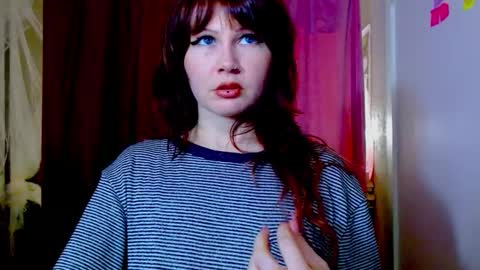 Alice online show from December 2025 11:24:01 PM