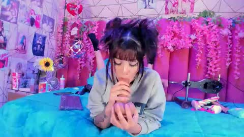 Snapshot of alicebenett_ chatting on November 2025 10:31:01 PM online show from November 2025 10:31:01 PM