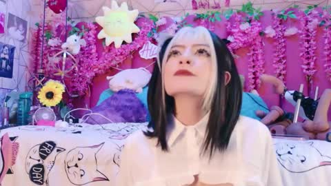    online show from May 2026 09:54:01 PM