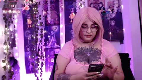 Alice Brinck online show from December 2024 11:14:01 PM