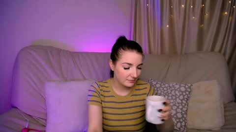 alicechanell online show from May 2026 04:18:01 AM
