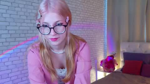 Snapshot of alicedews chatting on February 2026 01:17:01 PM alice online show from February 2026 01:17:01 PM