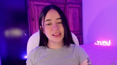 Snapshot of alicee_2 chatting on December 2024 10:02:01 AM Aliceee .. 97YP9VWGZHrefnav wishlist lists 1 online show from December 2024 10:02:01 AM