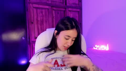 Snapshot of alicee_2 chatting on January 2025 12:16:02 AM Aliceee .. 97YP9VWGZHrefnav wishlist lists 1 online show from January 2025 12:16:02 AM