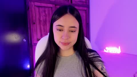 Snapshot of alicee_2 chatting on January 2025 10:11:02 AM Aliceee .. 97YP9VWGZHrefnav wishlist lists 1 online show from January 2025 10:11:02 AM