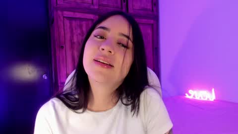 Snapshot of alicee_2 chatting on January 2025 06:07:01 PM Aliceee .. 97YP9VWGZHrefnav wishlist lists 1 online show from January 2025 06:07:01 PM