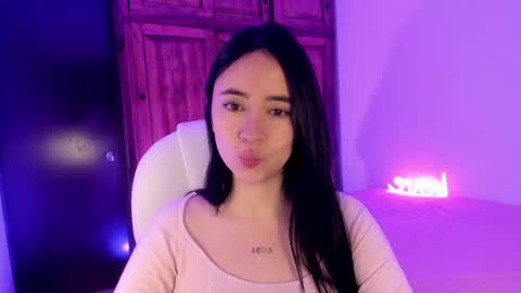 Snapshot of alicee_2 chatting on February 2025 12:11:01 PM Aliceee .. 97YP9VWGZHrefnav wishlist lists 1 online show from February 2025 12:11:01 PM