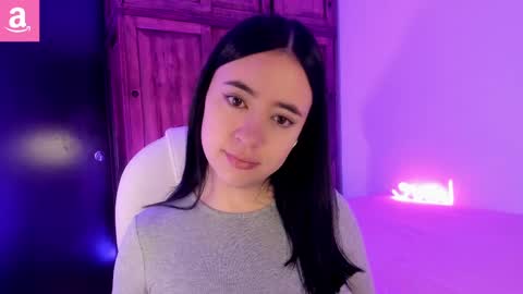 Snapshot of alicee_2 chatting on February 2025 11:24:02 AM Aliceee .. 97YP9VWGZHrefnav wishlist lists 1 online show from February 2025 11:24:02 AM