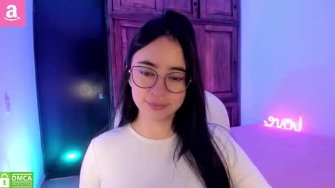 Snapshot of alicee_2 chatting on September 2025 12:05:01 PM Aliceee .. 97YP9VWGZHrefnav wishlist lists 1 online show from September 2025 12:05:01 PM