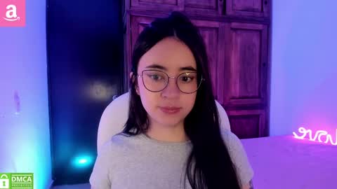 Snapshot of alicee_2 chatting on September 2025 01:14:02 PM Aliceee .. 97YP9VWGZHrefnav wishlist lists 1 online show from September 2025 01:14:02 PM