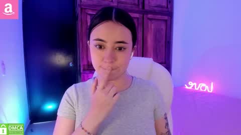 Snapshot of alicee_2 chatting on October 2025 06:03:01 PM Aliceee .. 97YP9VWGZHrefnav wishlist lists 1 online show from October 2025 06:03:01 PM