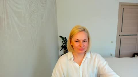 Alicee online show from April 2026 08:28:01 AM