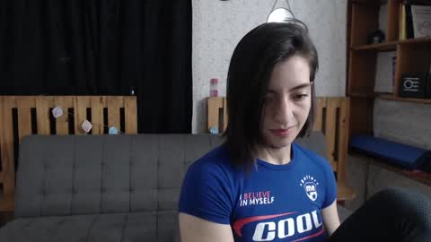 alicee_logan_ online show from January 2025 01:53:01 AM