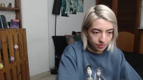 alicee_logan_ online show from March 2026 01:34:02 AM