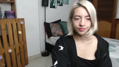 alicee_logan_ online show from March 2026 03:08:02 AM