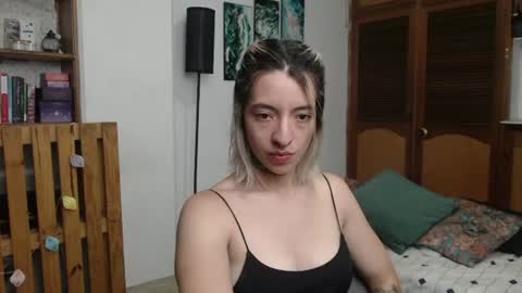 alicee_logan_ online show from June 2026 02:17:01 AM