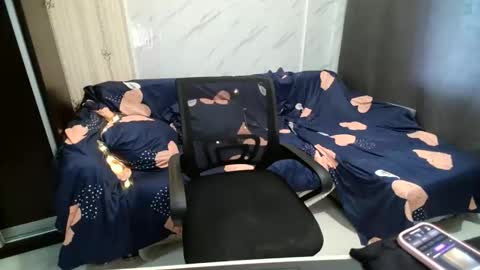 Snapshot of aliceehottie chatting on February 2026 05:35:01 AM AliceeHottie online show from February 2026 05:35:01 AM