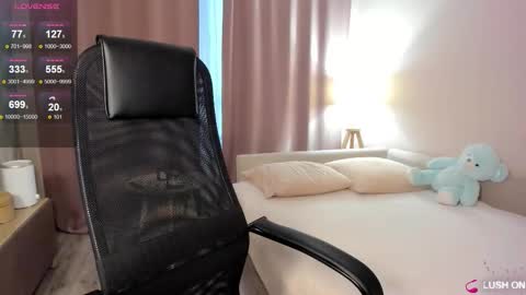 Snapshot of aliceevan chatting on November 2025 02:11:02 AM Daniella online show from November 2025 02:11:02 AM