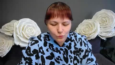 AliceInks online show from September 2025 06:56:02 AM