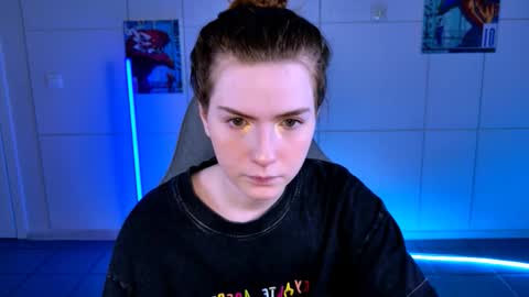 Snapshot of aliceinredsquare_ chatting on October 2025 05:20:02 AM Alice online show from October 2025 05:20:02 AM