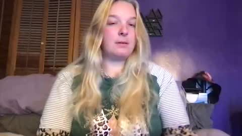 Alice online show from December 2025 11:33:02 PM
