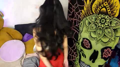 Snapshot of alicekingdom chatting on December 2025 12:04:02 AM Alicekingdom online show from December 2025 12:04:02 AM