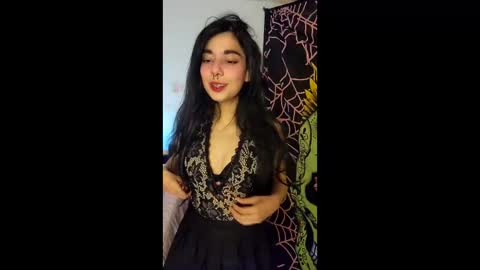 Snapshot of alicekingdom chatting on January 2026 12:26:01 AM Alicekingdom online show from January 2026 12:26:01 AM