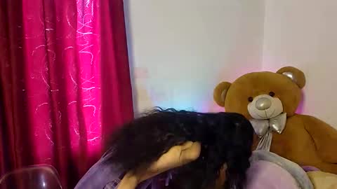 Alicekingdom online show from May 2026 07:01:02 PM