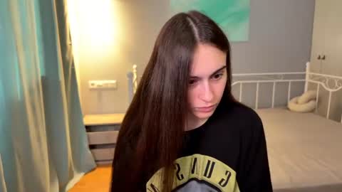 alicekollt online show from June 2026 03:22:01 PM