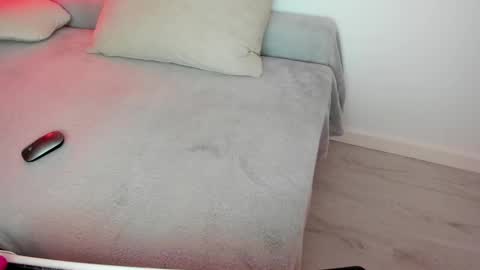 AliceLevine online show from March 2025 08:21:02 AM