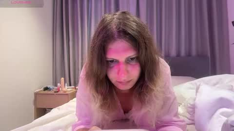 AlicePinkhead online show from December 2025 06:32:02 AM