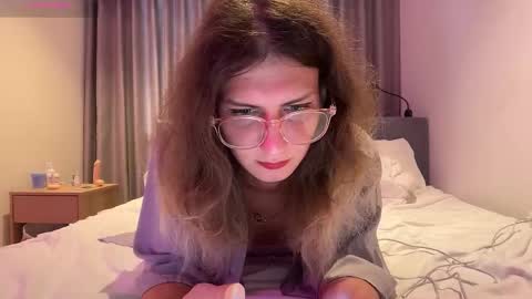 AlicePinkhead online show from March 2026 07:23:01 AM