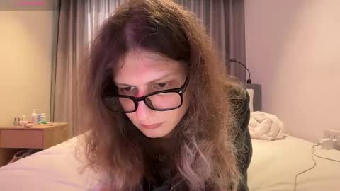 AlicePinkhead online show from March 2026 08:26:33 AM