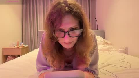 AlicePinkhead online show from May 2026 09:28:01 AM