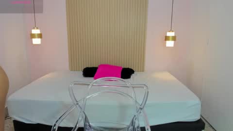 AliceRoss online show from May 2026 11:01:04 PM