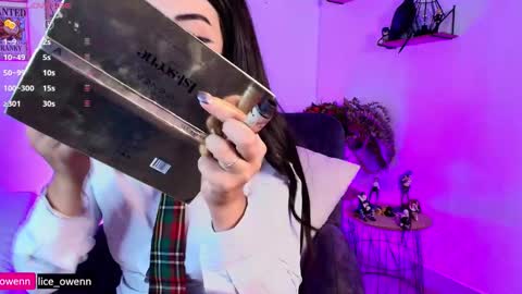 Alice online show from October 2025 09:13:01 PM