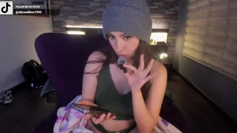 Alice online show from March 2025 02:41:02 AM