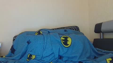 AliceWoolfy online show from November 2025 05:06:02 PM