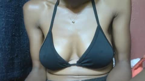 alicia253177 online show from March 2025 04:46:01 PM