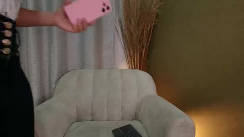 Salome online show from March 2025 12:56:02 PM