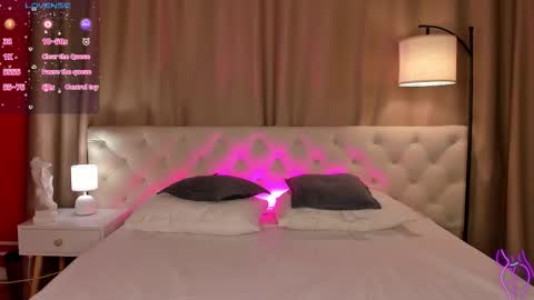 Mia online show from February 2026 02:02:02 AM