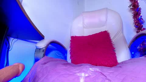 Snapshot of alicia_kyse chatting on December 2024 09:17:02 AM Alicia Kyse online show from December 2024 09:17:02 AM