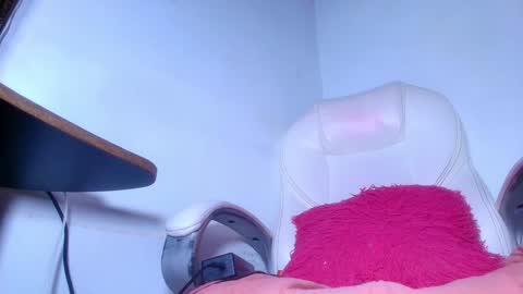 Snapshot of alicia_kyse chatting on January 2025 03:09:01 AM Alicia Kyse online show from January 2025 03:09:01 AM