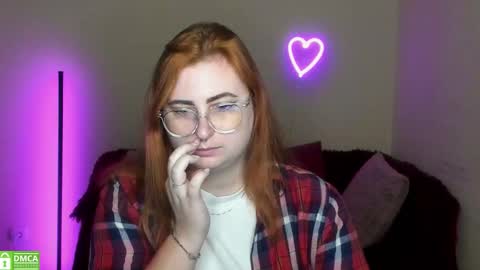 Alicia online show from September 2025 05:29:01 AM