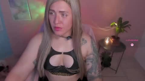 Jennyfer online show from May 2026 08:06:02 PM