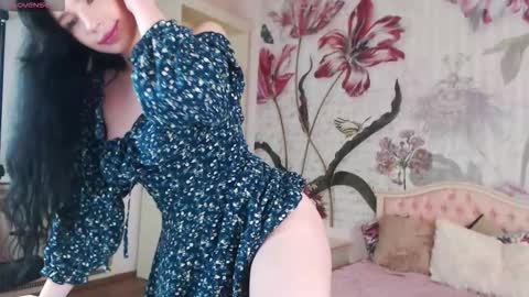 Veronica online show from October 2025 01:59:02 PM