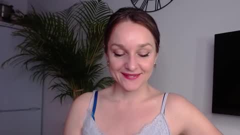 Alicia online show from February 2025 03:08:02 PM