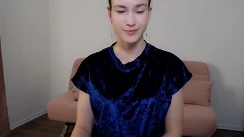 Snapshot of alicianoveli chatting on December 2024 03:22:02 PM alicianoveli online show from December 2024 03:22:02 PM